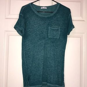 2 FOR $7 Beautiful teal distressed crew neck tee